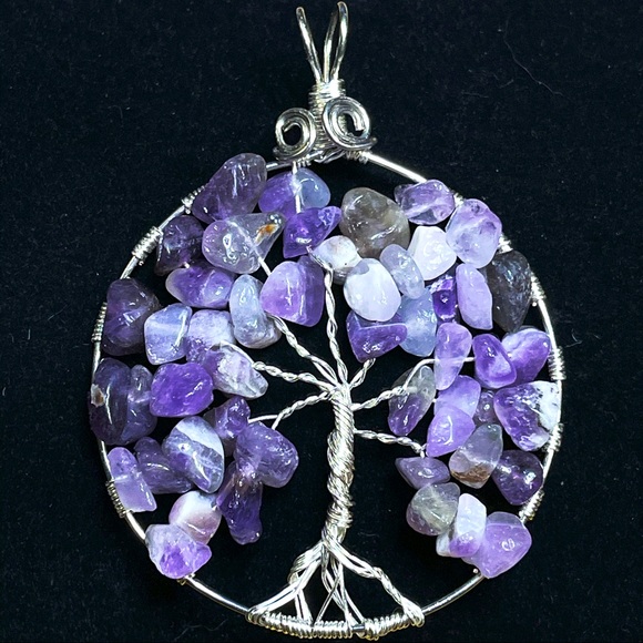 Meet your Posher, Pamela - Picture 1 of 16